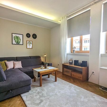 Jičín Apartman Pod Valdickou Branou מראה חיצוני תמונה