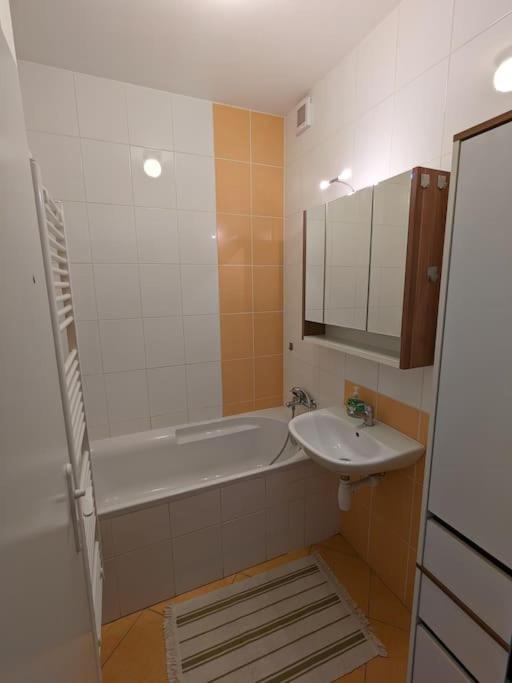 Jičín Apartman Pod Valdickou Branou מראה חיצוני תמונה