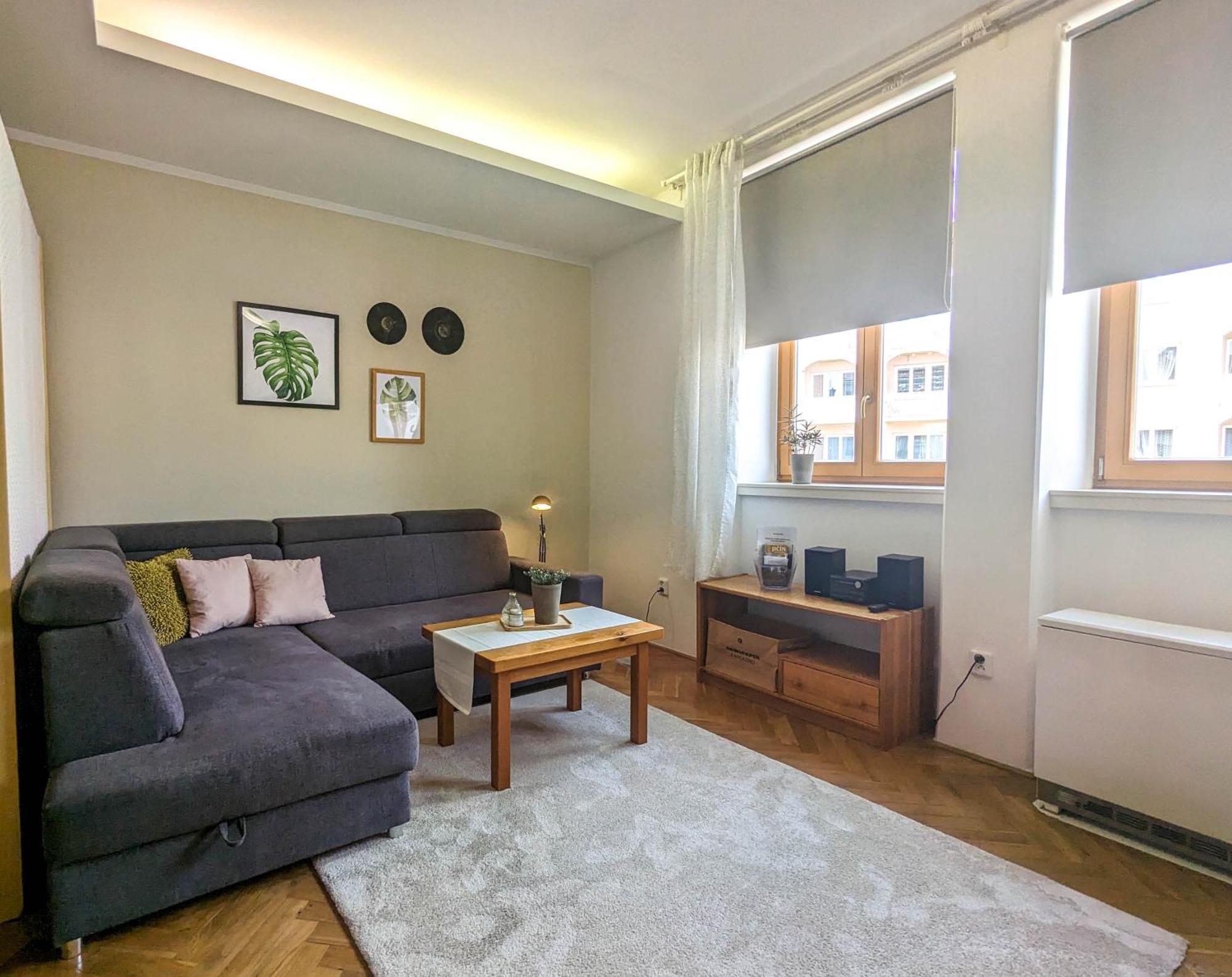 Jičín Apartman Pod Valdickou Branou מראה חיצוני תמונה